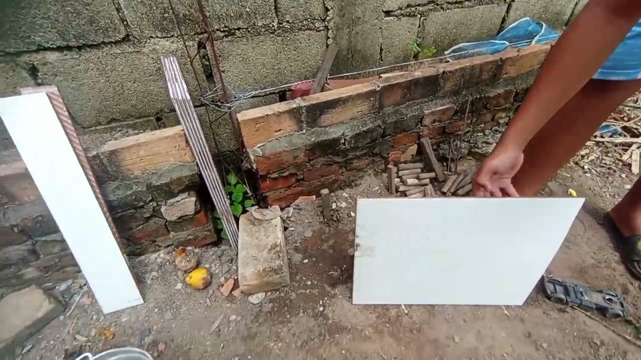 Fizemos um barracão para guardar a rasão dos animais 