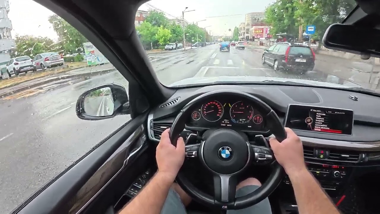 BMW X5 40D F15 M Sport: Rain POV Drive