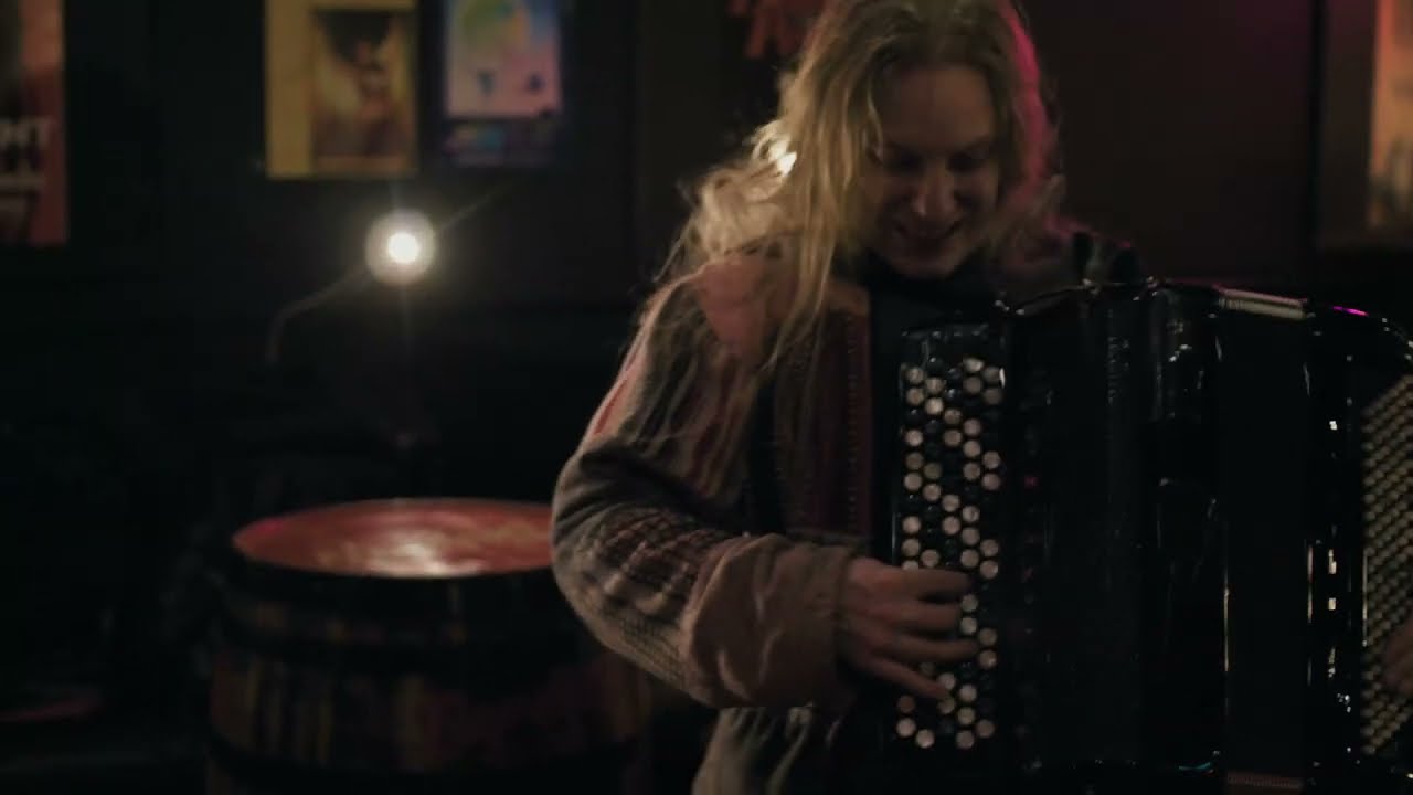 Giein' Pure Evils (Live Session)