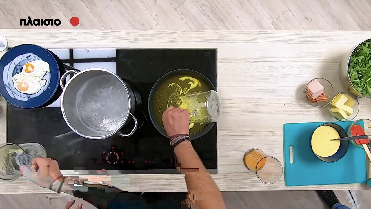 Αυγά BENEDICT με σάλτσα Hollandaise | Πέτρος Συρίγος