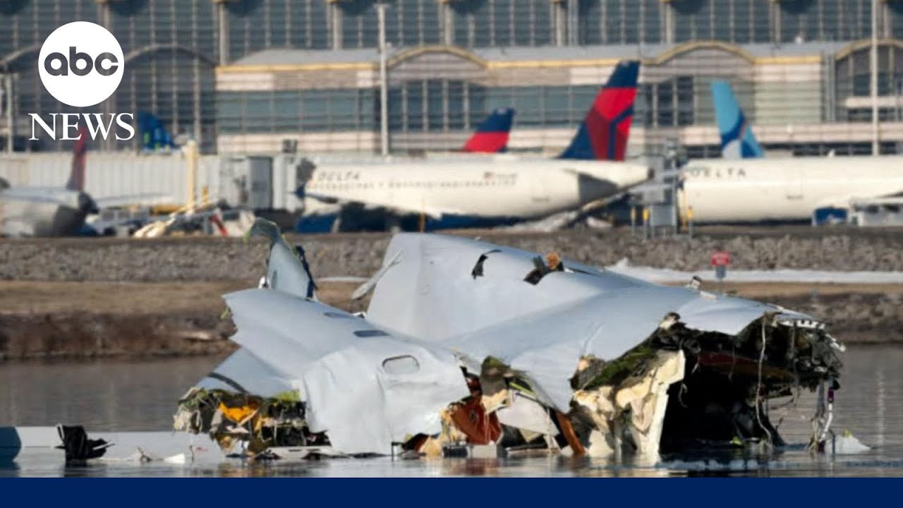 Fireball in the sky: Jet collides with helicopter over the Potomac River