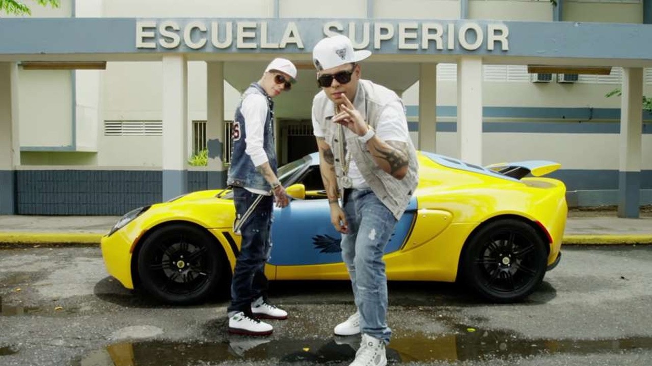 Baby Rasta y Gringo - Me Niegas (Official Video)