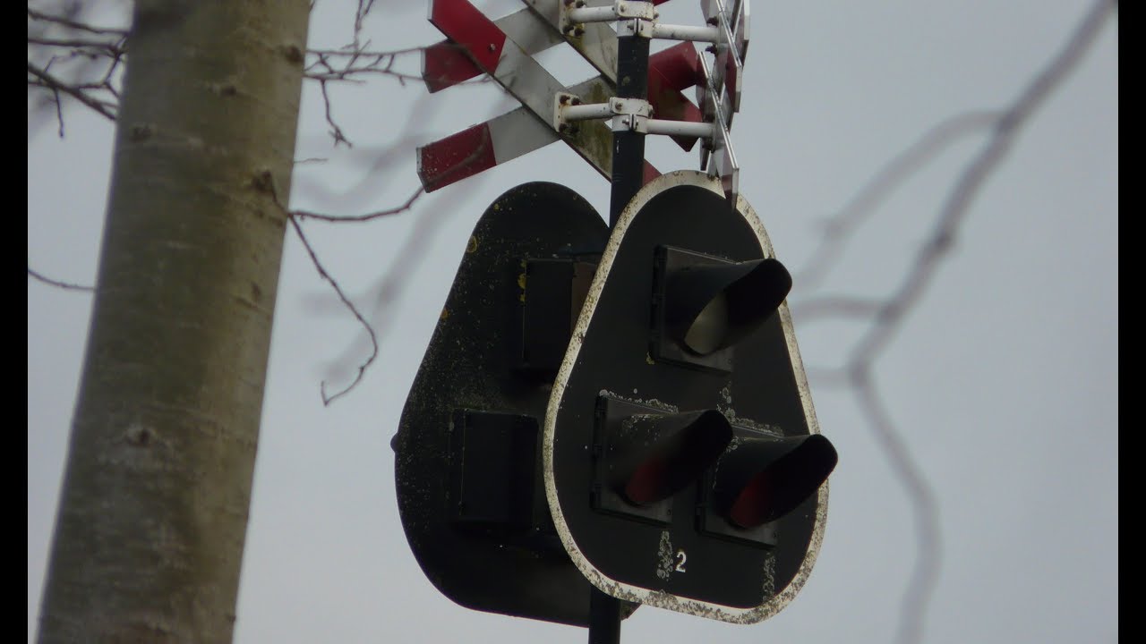 *Verlaten!* Spoorwegovergang Wijster // *abandoned* Dutch railroad crossing