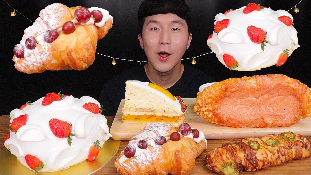 [SUB]쉐프조 베이커리 딸기케이크, 명란 바게트,단호박 타르트 먹방(Strawberry cake, sweet pumpkin tart, cod roe baguette)MUKBANG