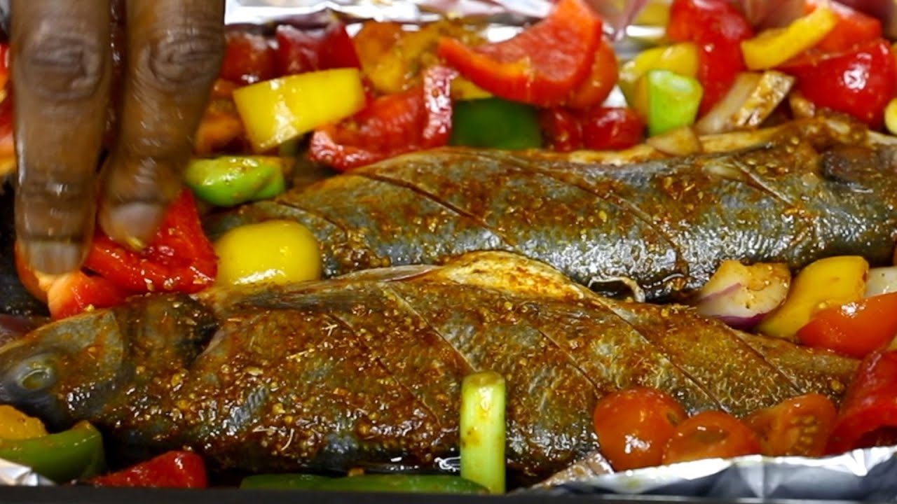 TASTIEST OVEN BAKED WHOLE FISH WITH VEGETABLE RECIPE | OVEN BAKED SEA BASS ASMR COOKING..❤️😏