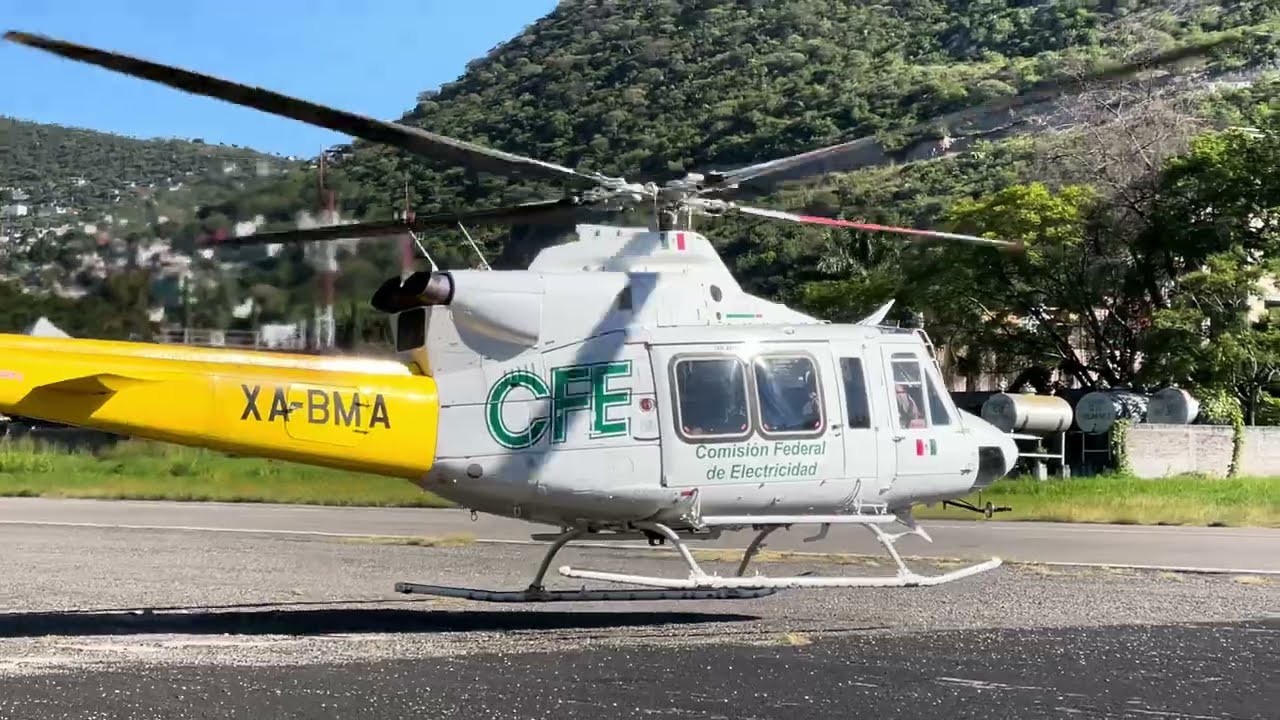 Otro despegue de helicóptero de la CFE Bell 412