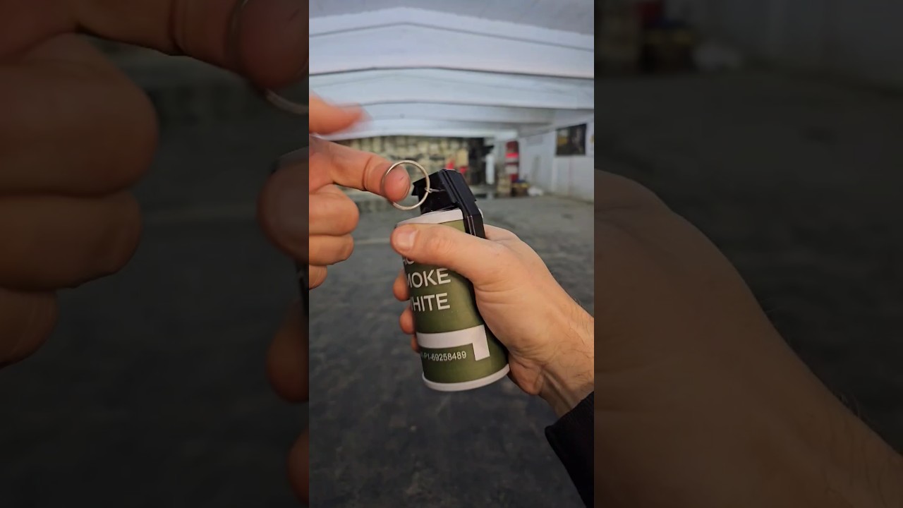 No SMOKE GRENADES in buildings!