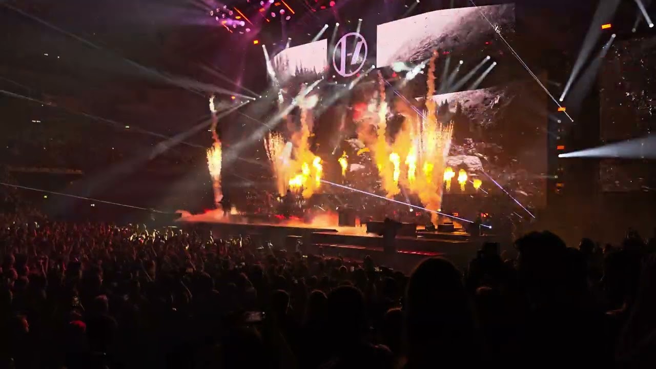 Twenty One Pilots - Palladin's Strait + Jumpsuit  + Midwest Indigo (Clancy World Tour - Berlin 2025)