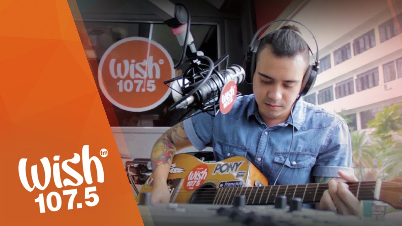 Jason Fernandez sings "Panahon Na Naman" (Rivermaya) LIVE on Wish 107.5 Bus