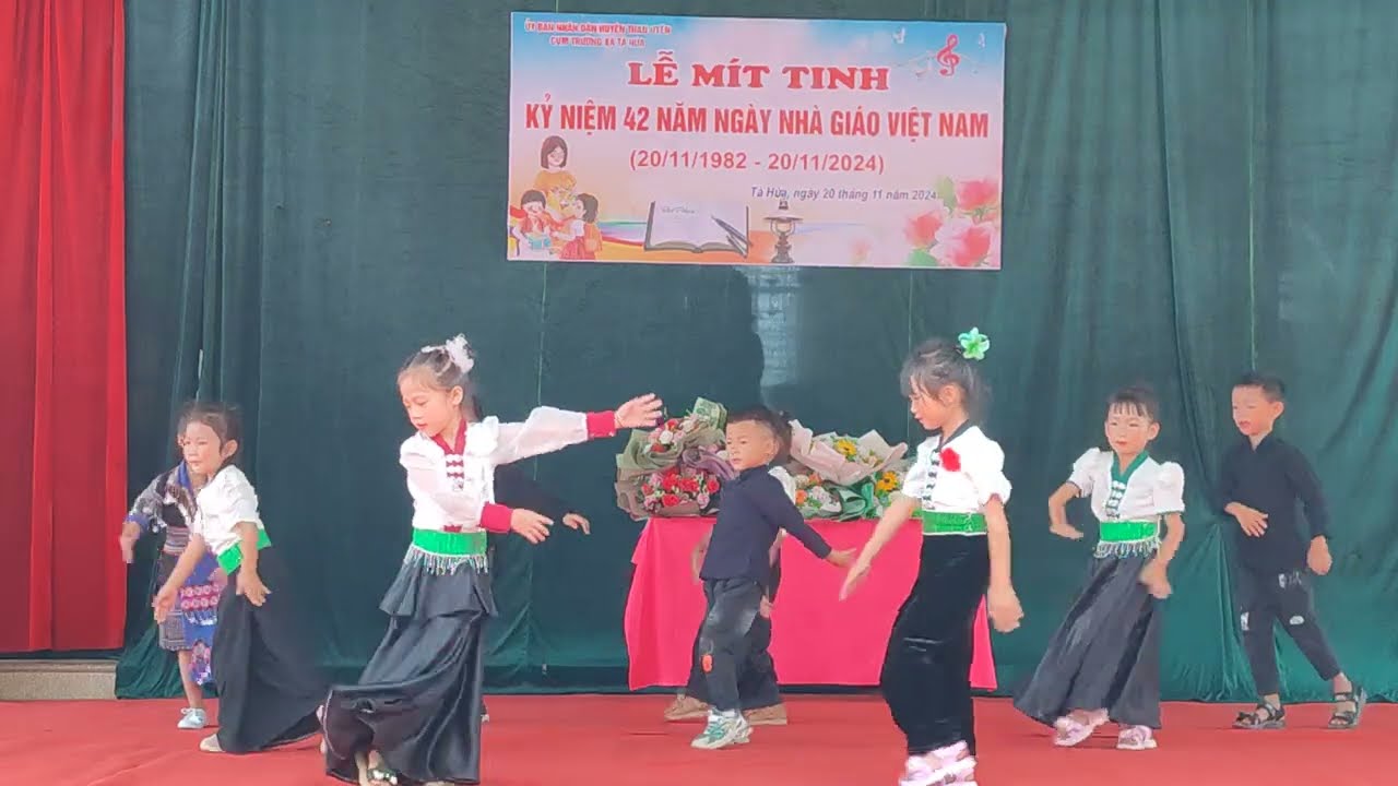 MÚA CHÀO MỪNG 20/11 ĐỘI MÚA TRƯỜNG TIỂU HỌC TÀ HỪA