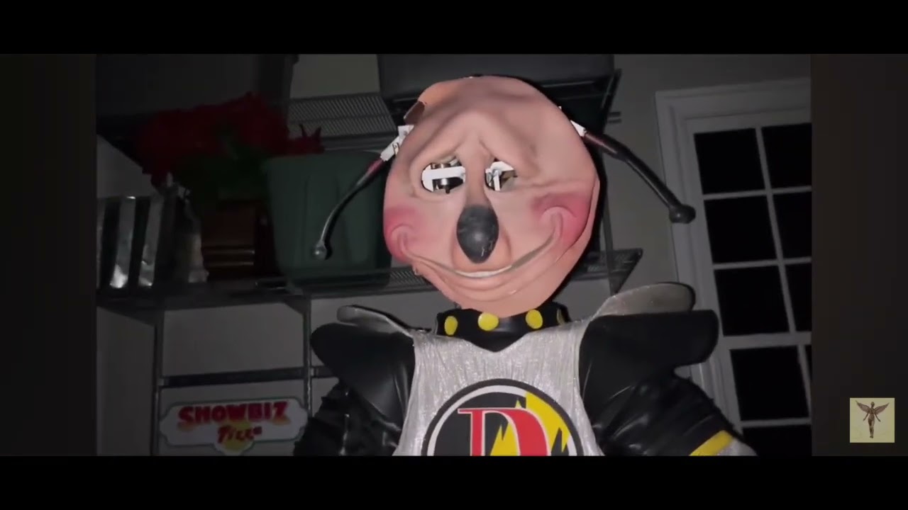 Разбор видео и фото фнаф в реальной жизни! 😱😱😱
