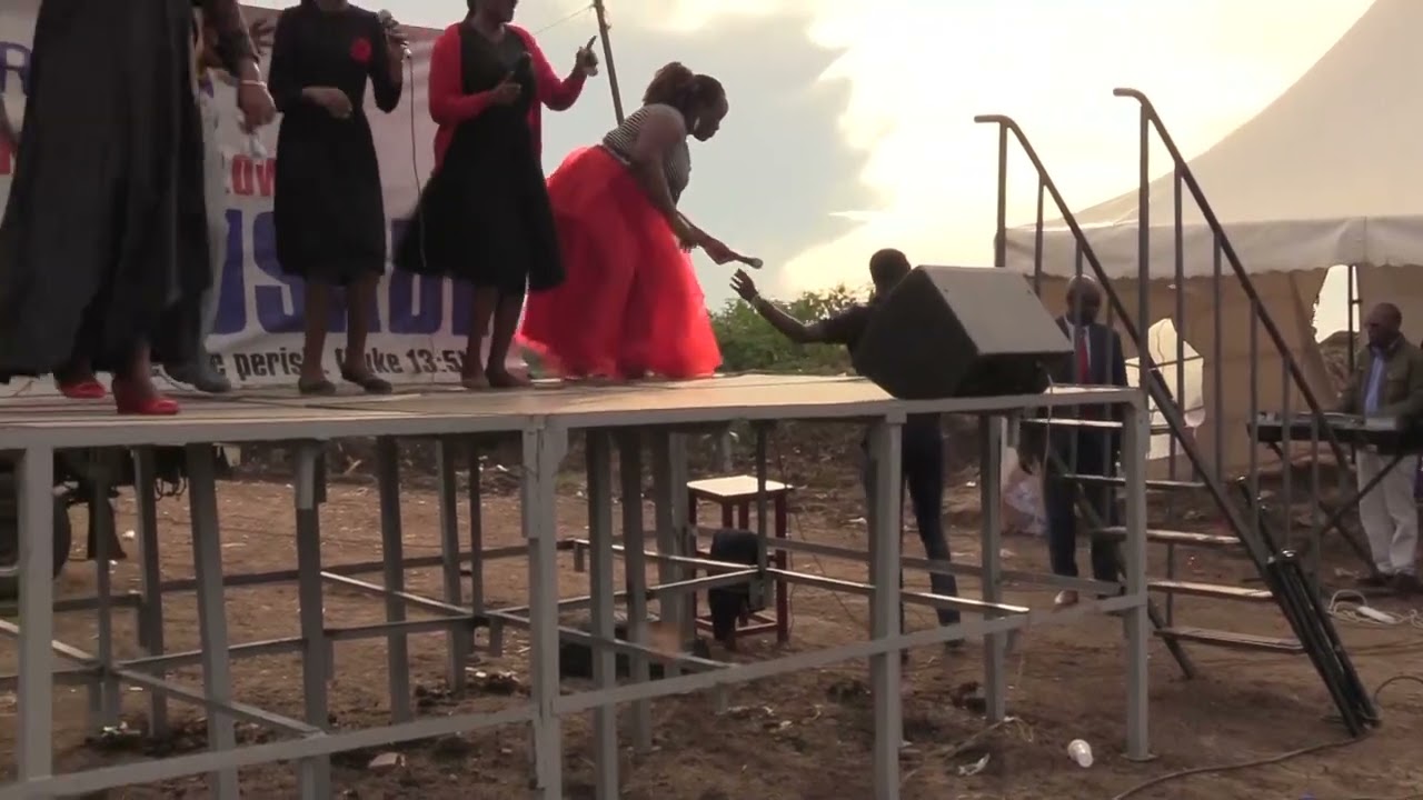 CHRISCO NAIROBI D.9 CRUSADE