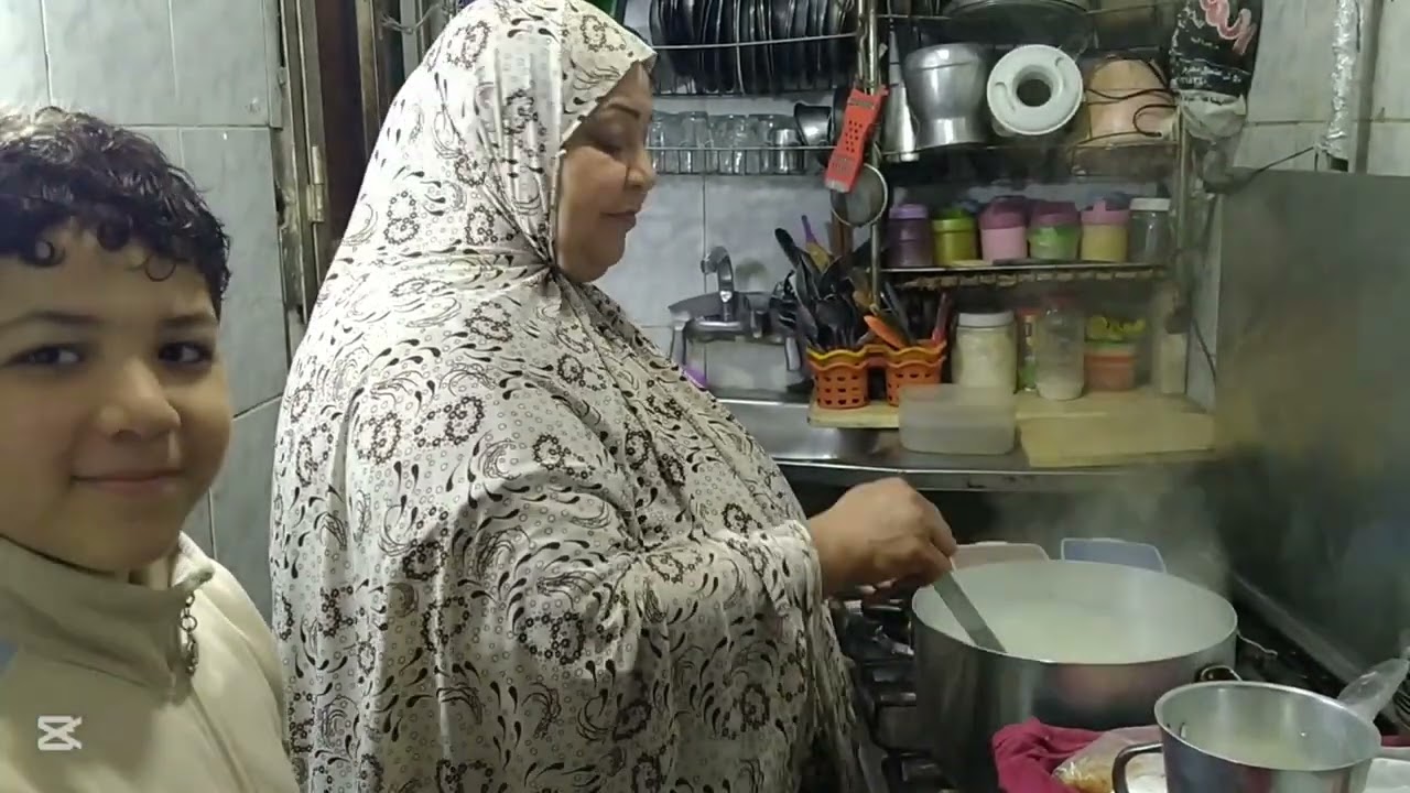 حبايبي عاملين اي تعالو نشوف مع بعض طريقه عمل الرز بلبن ❤️❤️