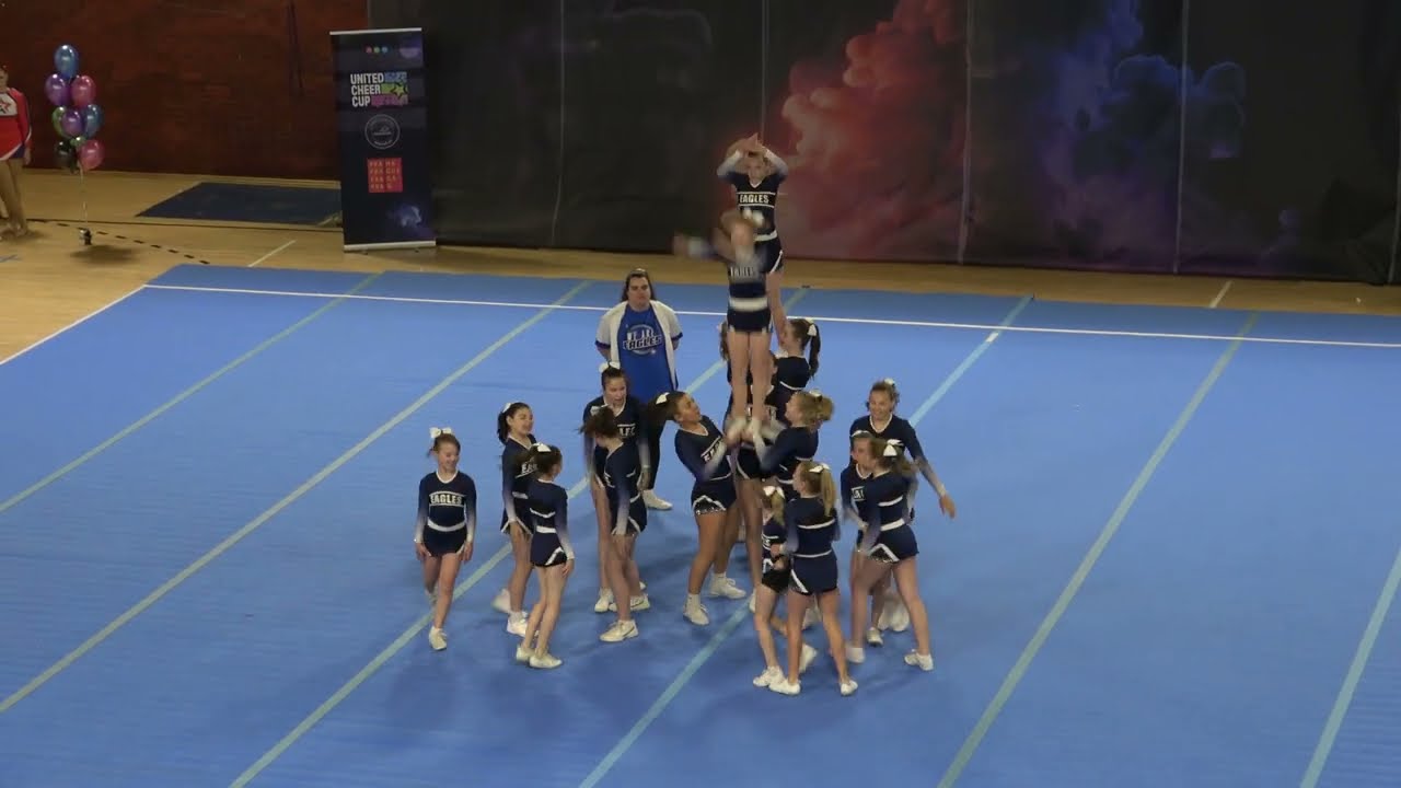 Poř.č.: 041 - UCC 2025 - Prague Eagles Cheerleaders - Royal Eagles