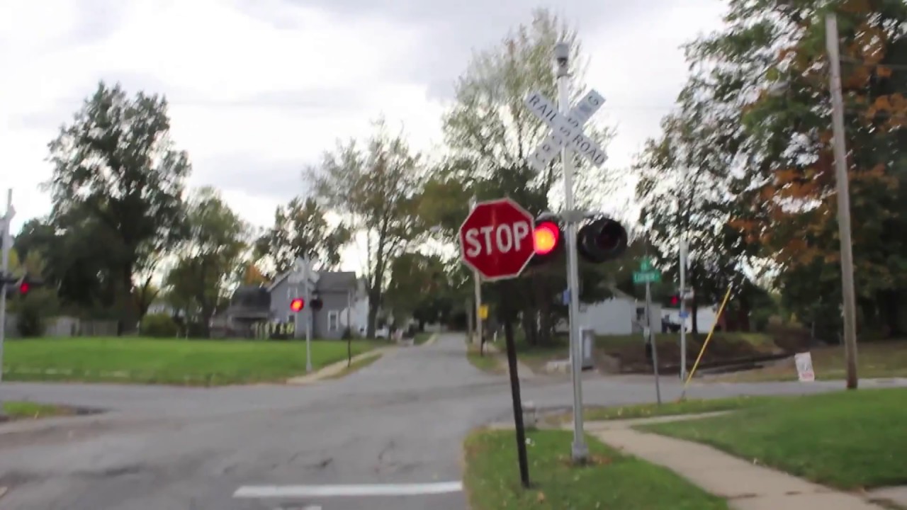 Corwin St. and Pine St. Grade Crossing (Norwalk, OH) 10/15/15