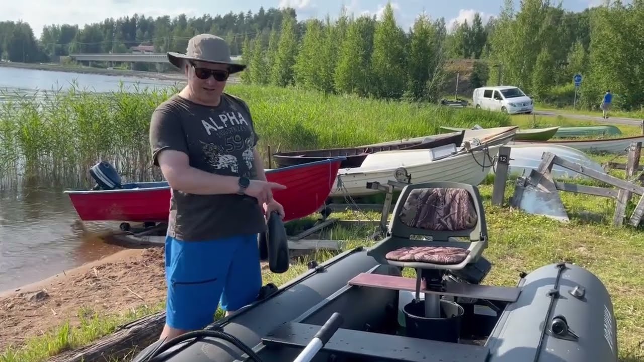 Kopukan (kumiveneen) vaihtoehtoiset t&auml;ytt&ouml;pumput ja taittopenkit