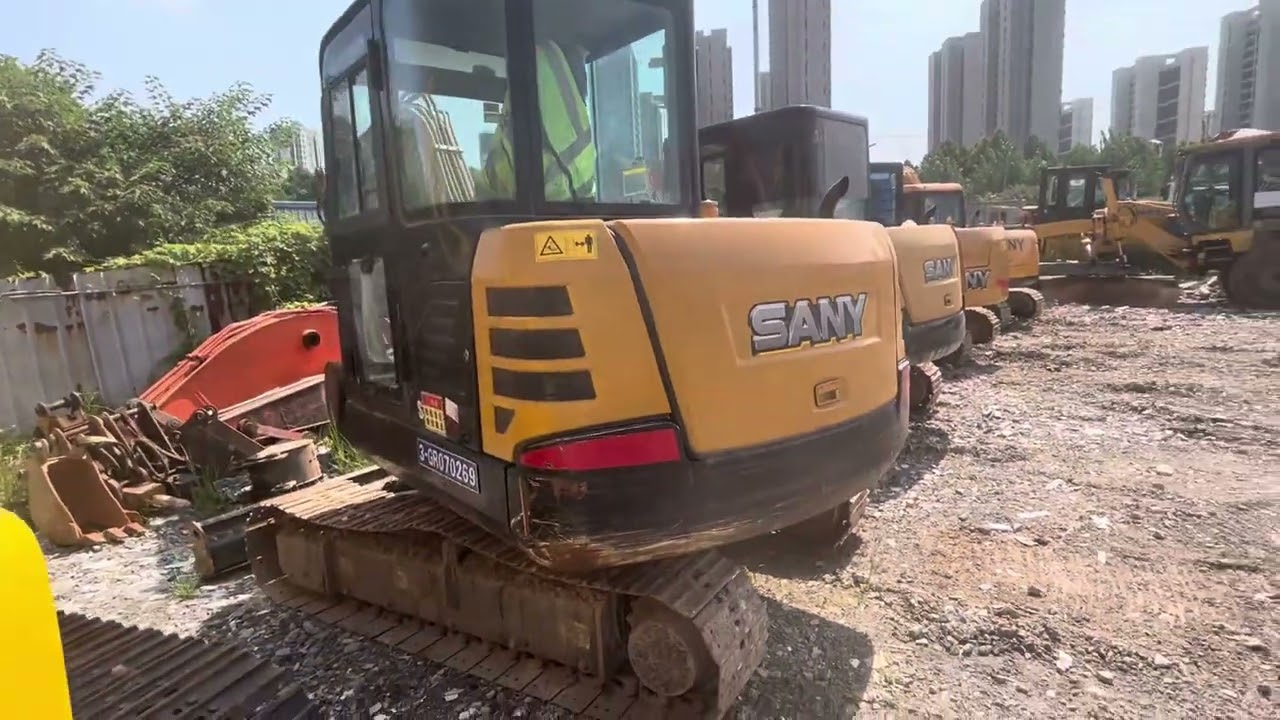 2022 year sany sy55 used excavator for sale in China. mini digger on display .good condition machine