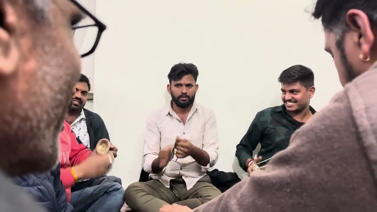 आवनो पड़ेला थोनो हाजनो पड़ेला आज़रा जांगर में थोने आवनो पड़ेला 