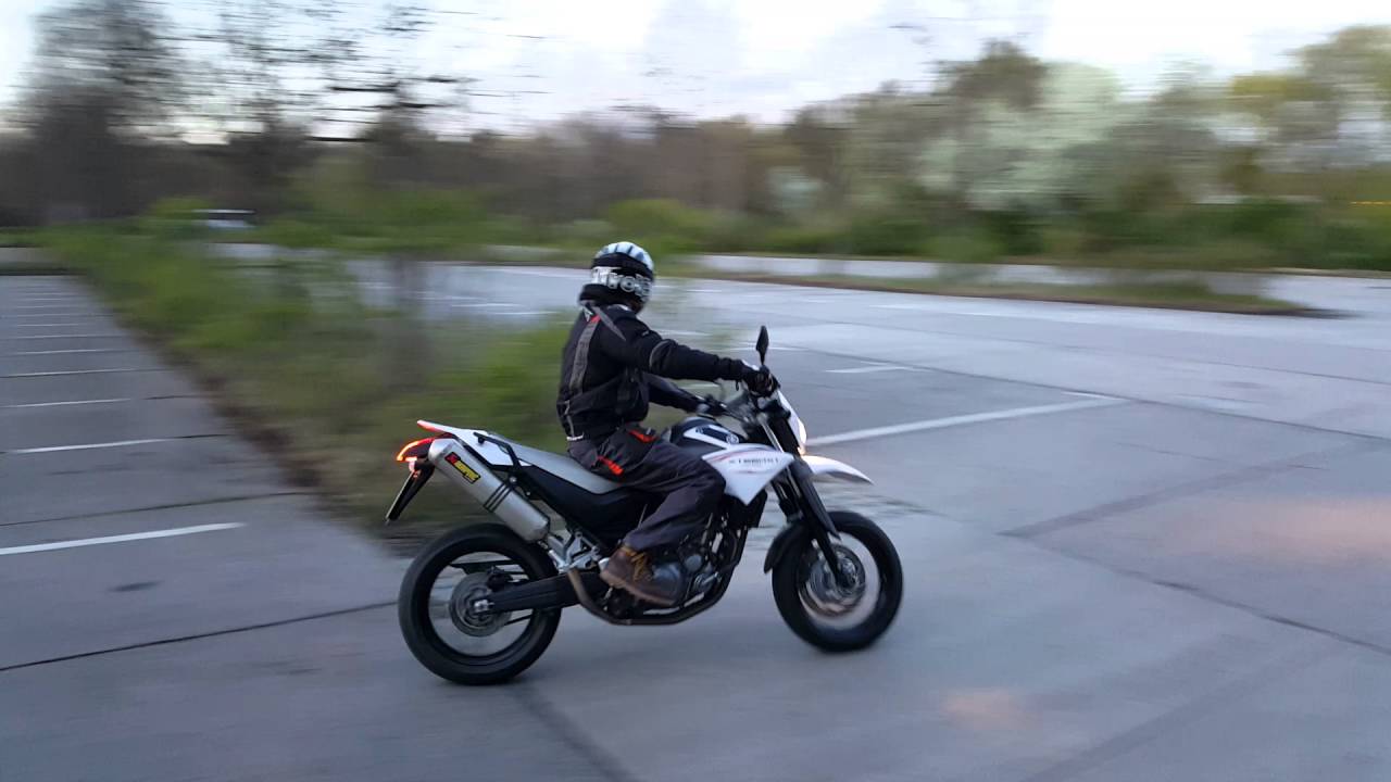 Yamaha XT660X Akropovic without DB eater