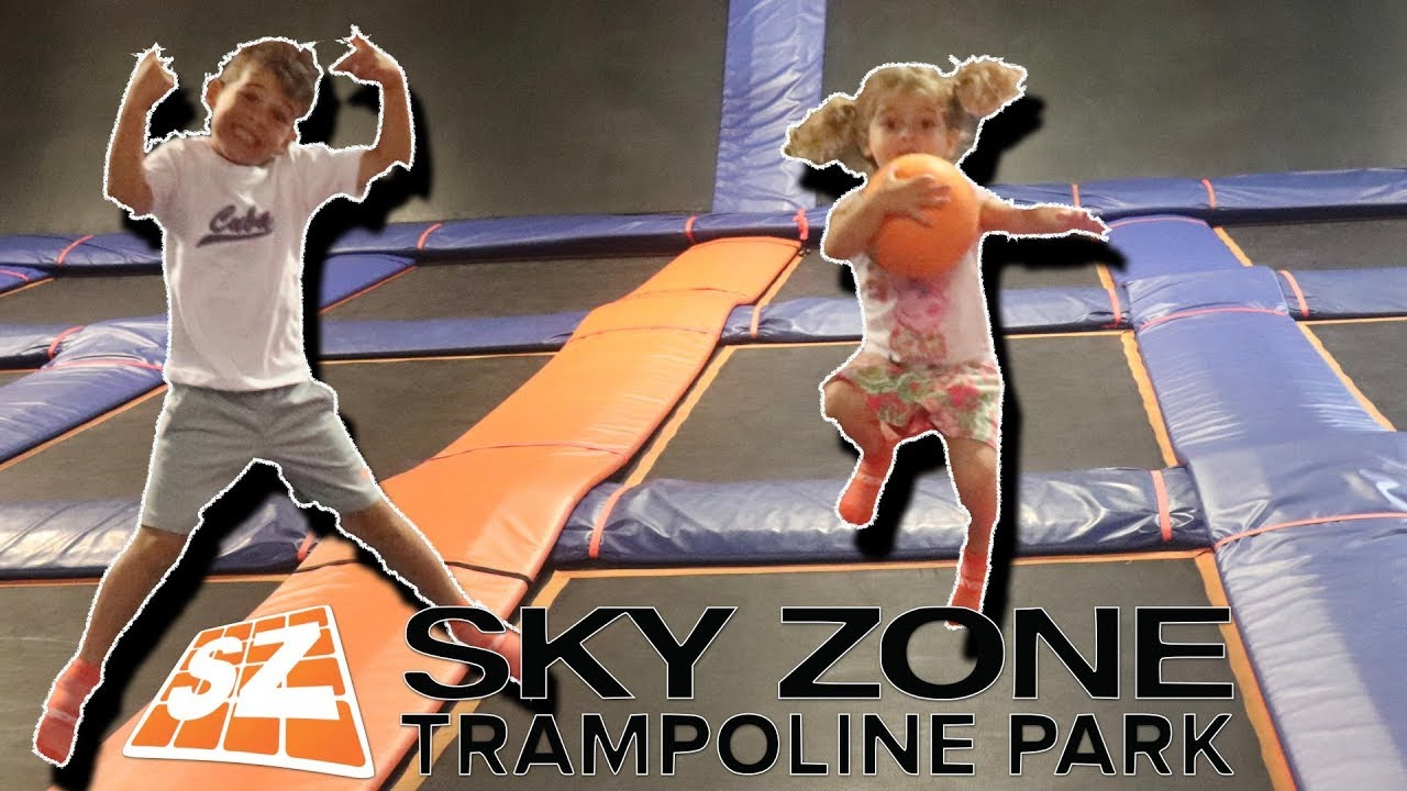 SKY ZONE Trampoline Park Fun| Indoor place for kids