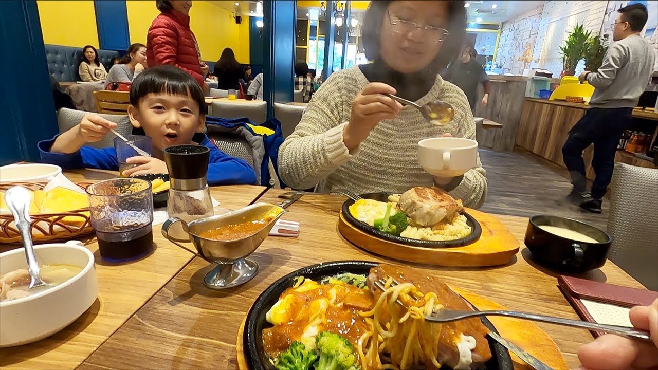 比大姆哥厚的豬排..麻油湯裡很多肉｜老婆喜歡的牛排店