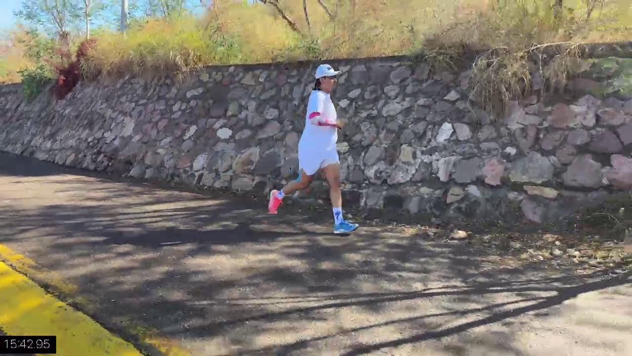 Día 25 del reto La vuelta más rápida al cerro/ Adela Aidee Acosta / 40-50