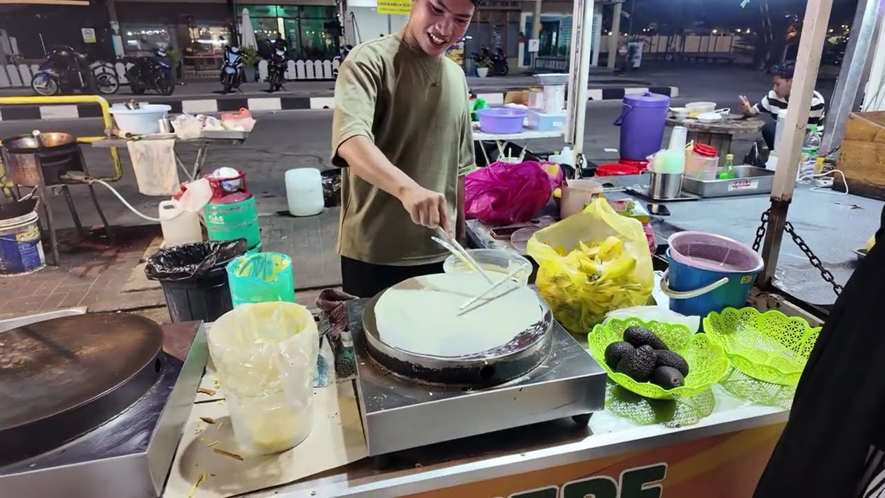 Langkawi First Impressions -Night Food Market and Fire Show 