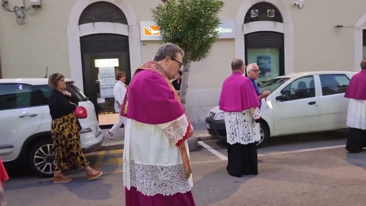 La processione di San Basso con la Sacra Urna