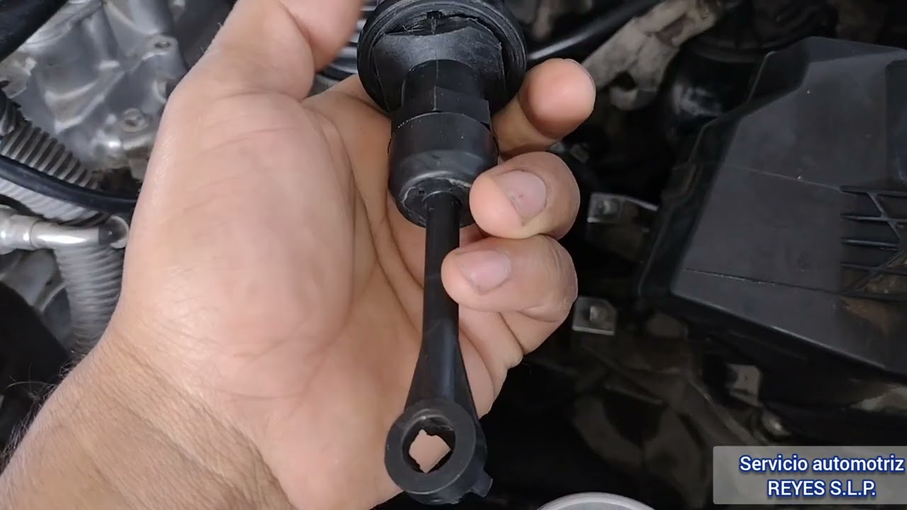 como purgar la bomba de clutch linea Nissan Versa Sentra !! claves para no batallar