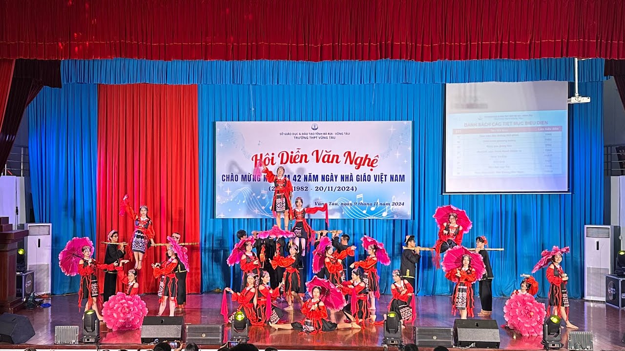 Múa: XUỐNG CHỢ PHIÊN - 11A5 - THPT Vũng Tàu