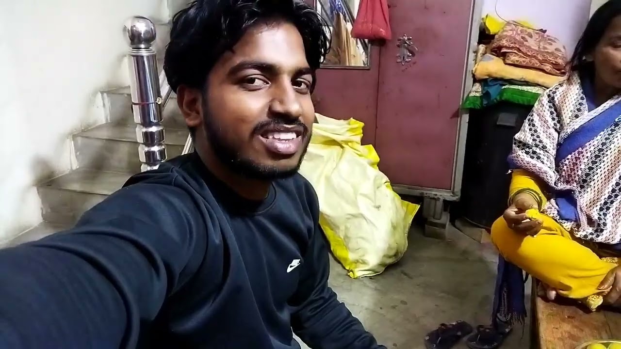 Ghar pe besan ka laddu bana...
