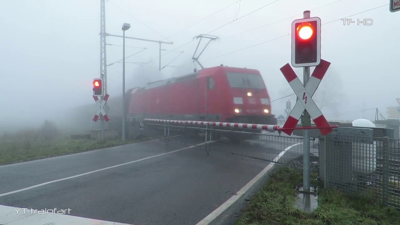 Railroad Crossing - Eltville (DE) - Bahnübergang Oberwallufer Straße