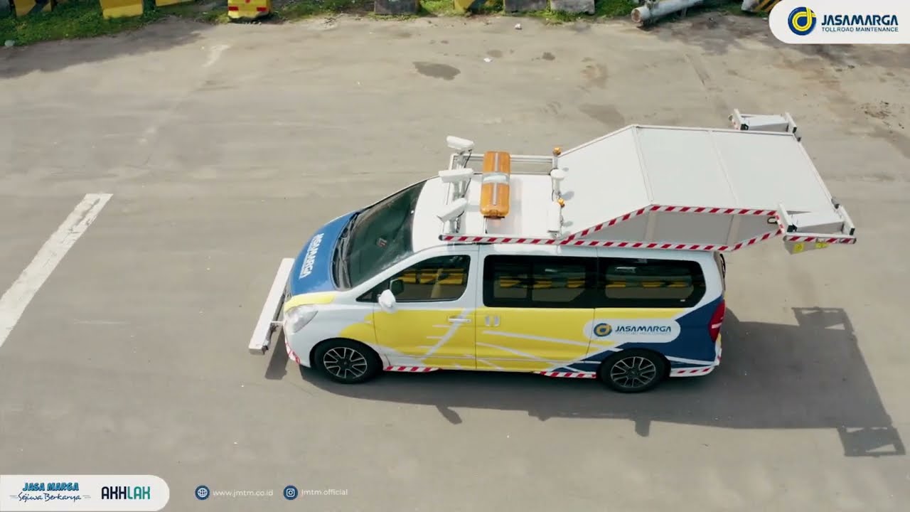 Smart Car Hawkeye 2000 PT Jasamarga Tollroad Maintenance