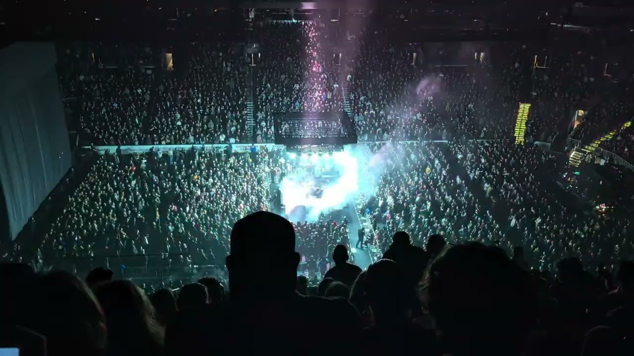 Nine Inch Nails feat. Boys Noize - As Alive As You Need Me To Be