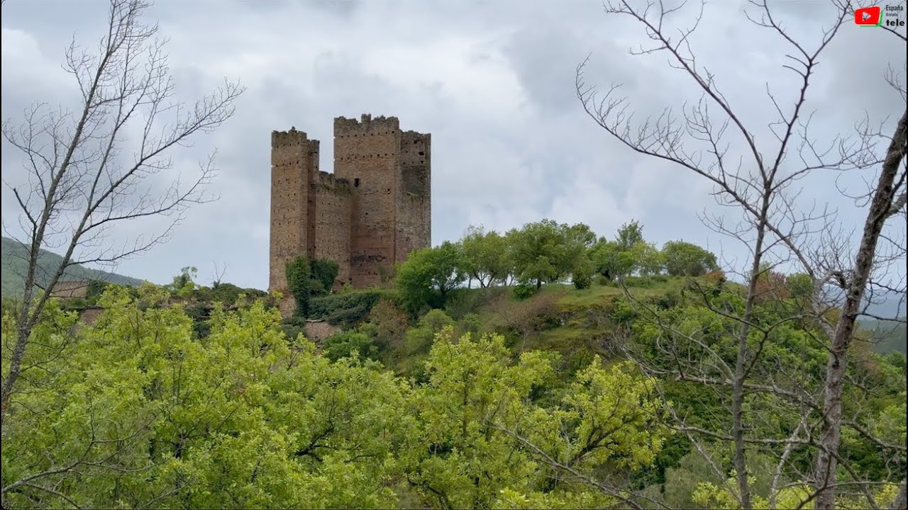 RUESTA   🇪🇸 |  El Castillo Abandonado  |  España Bretaña Tele
