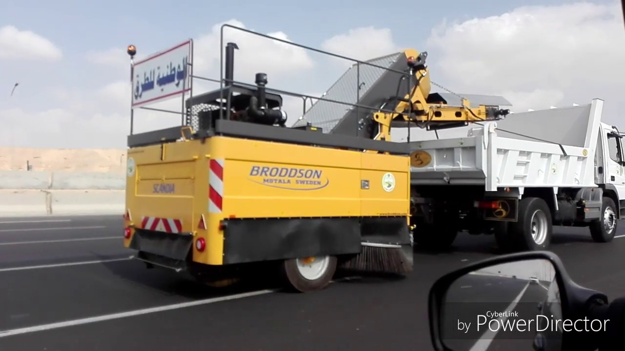 broddson sweeper demo -Egypt by OTRAC Heavy Equipment