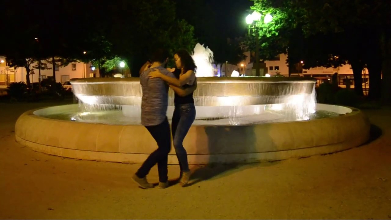 Grupo Extra - Besos a Escondidas  G&D
