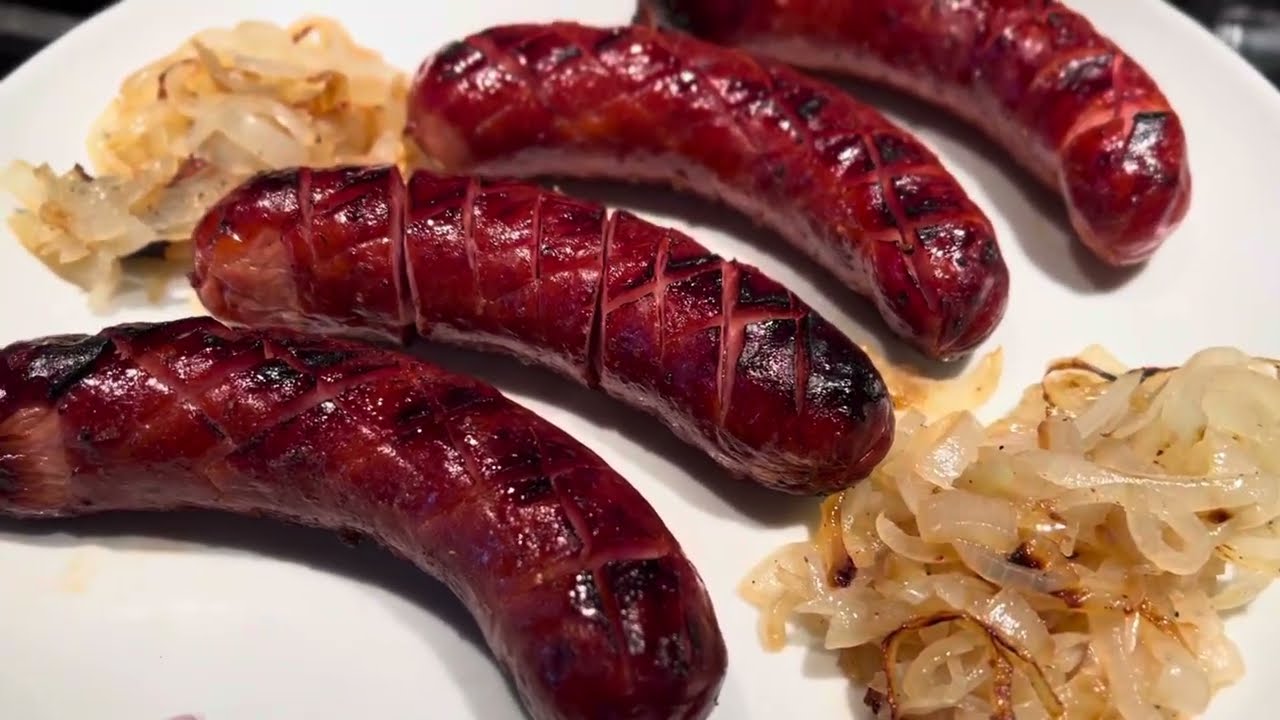 Grilled smoked Polish sausage / Polska kiełbasa z grilla