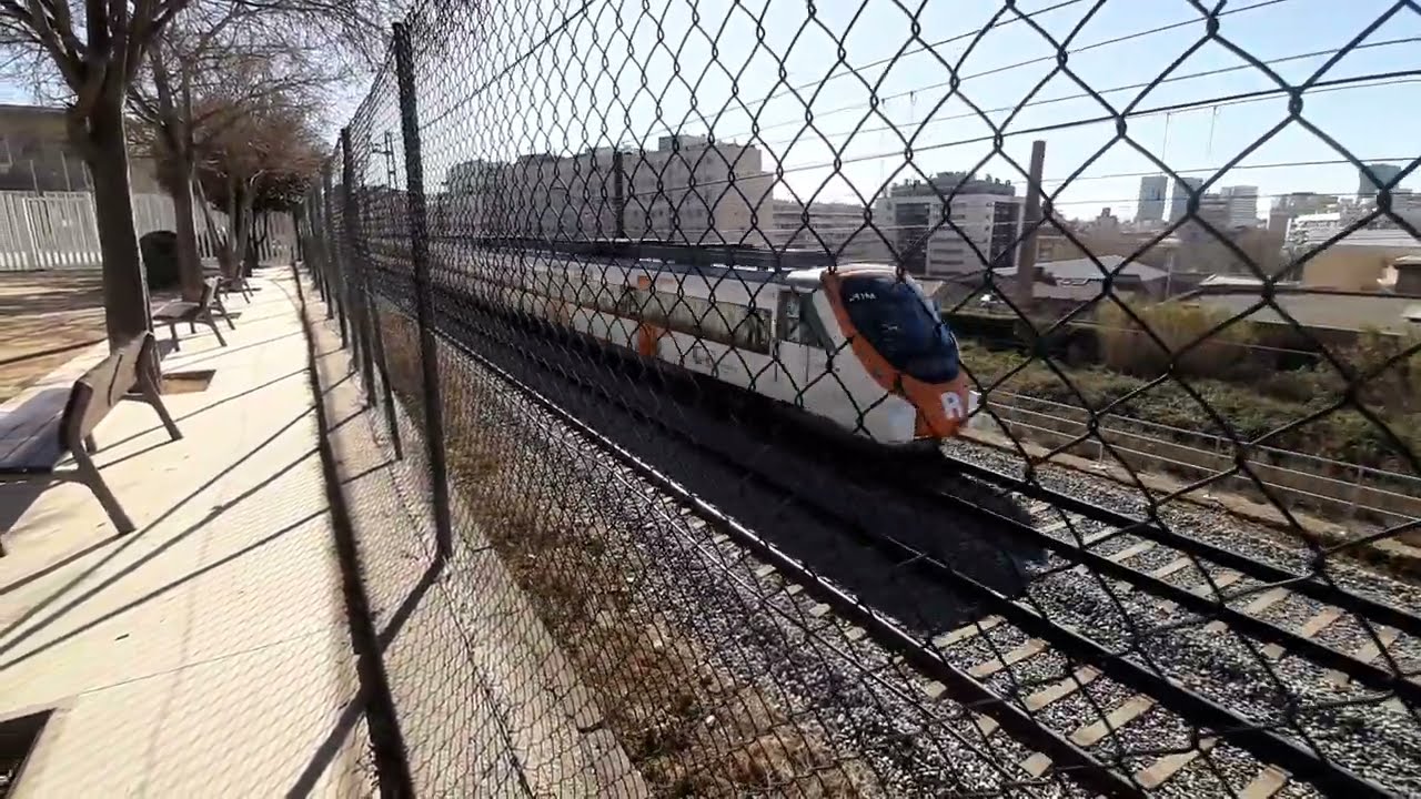 Rodalies de Catalunya renfe circulando en barcelona