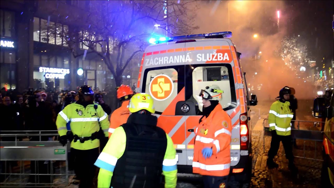 31.12.2015 Silvestr 2015 pohledem Záchranné služby ASČR Praha - západ