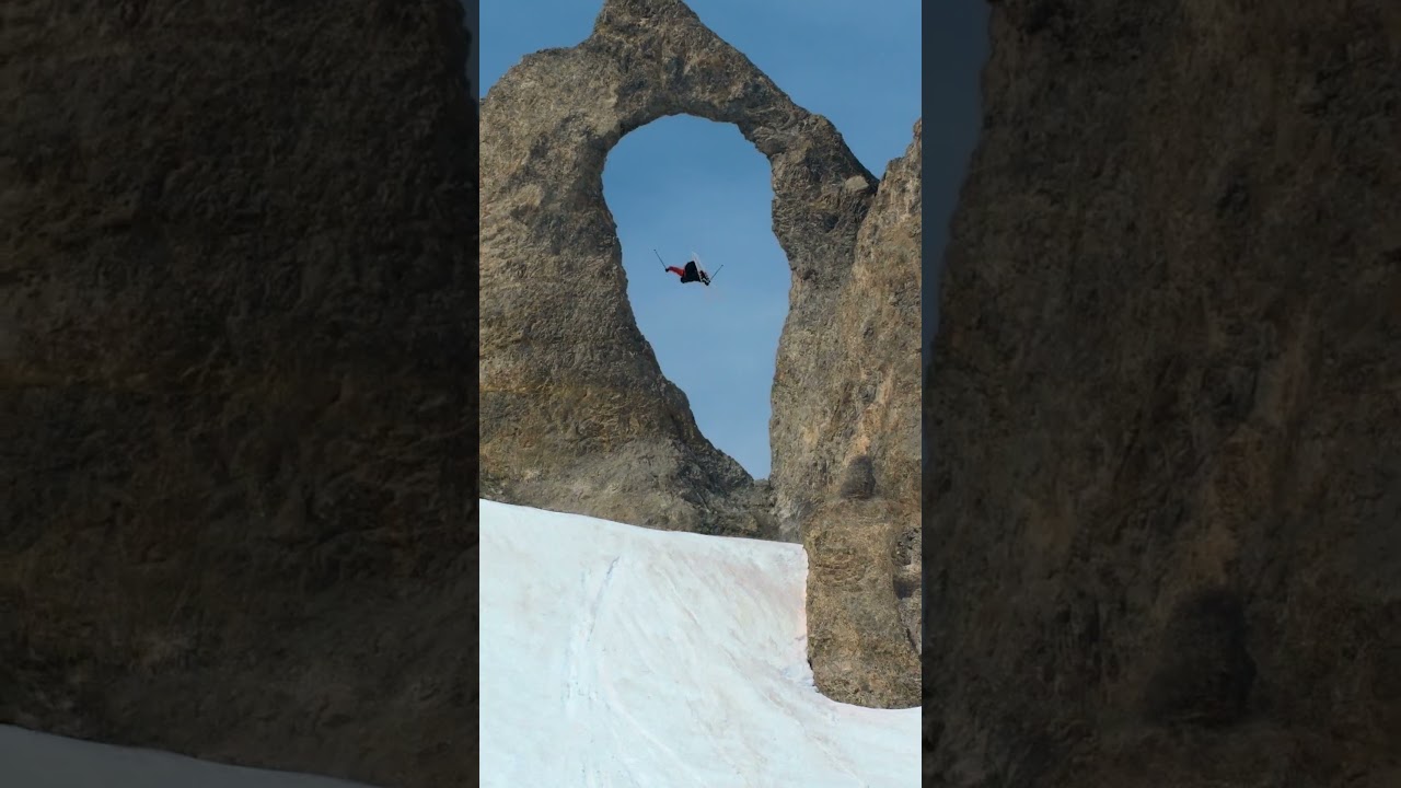 L'Aiguille perc&eacute;e - Candide Thovex