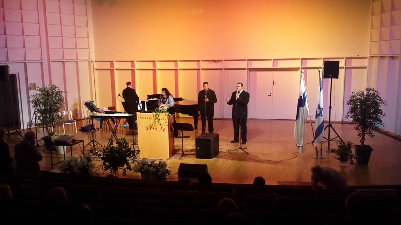 Katusoihdut Seinäjokisali 17.9.2016.