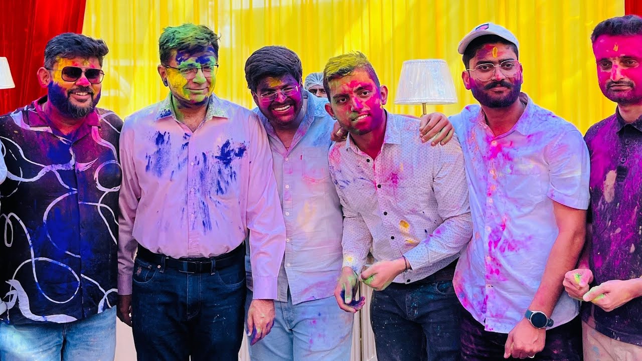 2026 ki office Holi mein itna fun 😍