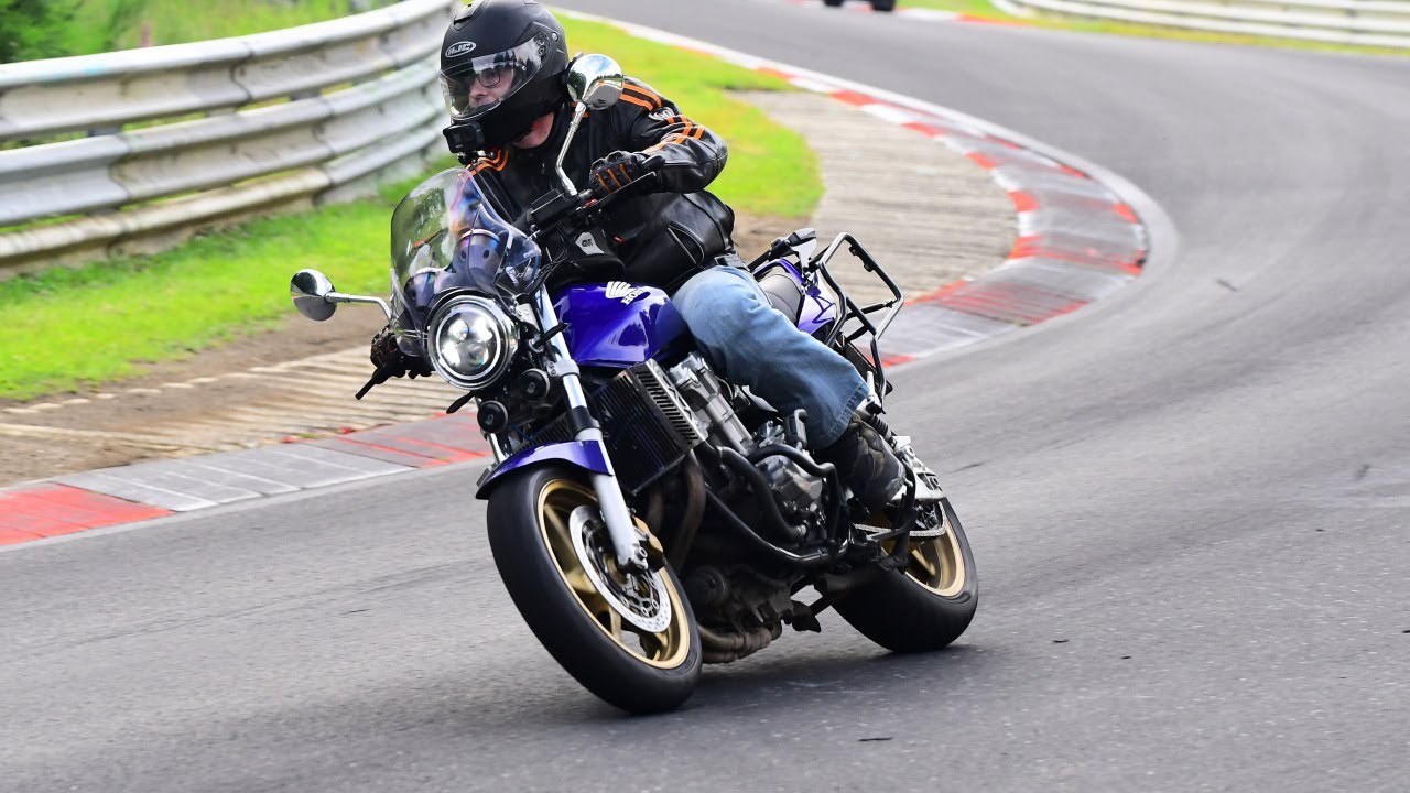 Mit der #CB1300 auf der Nordschleife Raw Motor-Sound