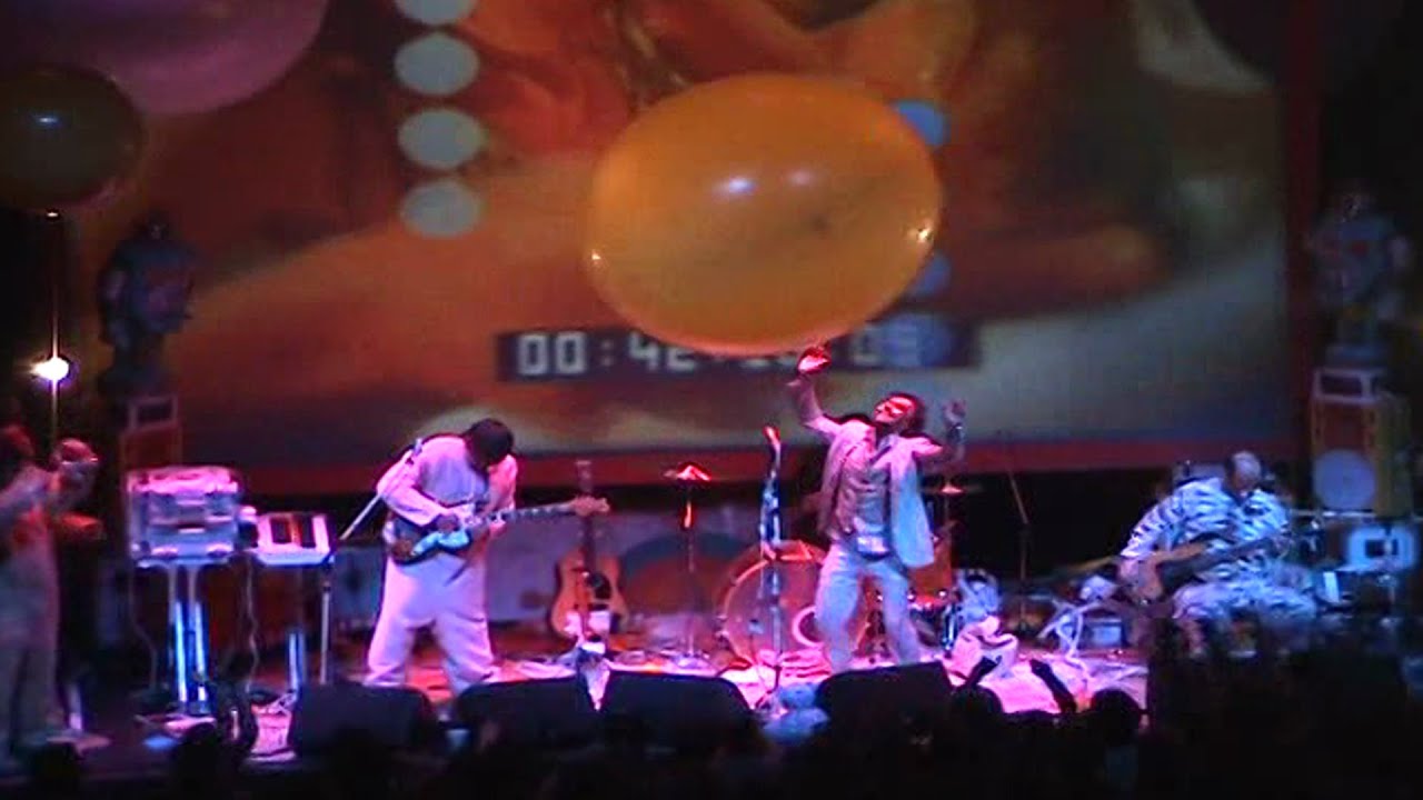 The Flaming Lips - Live at Métropolis in Montreal, QC, Canada (August 13, 2003)