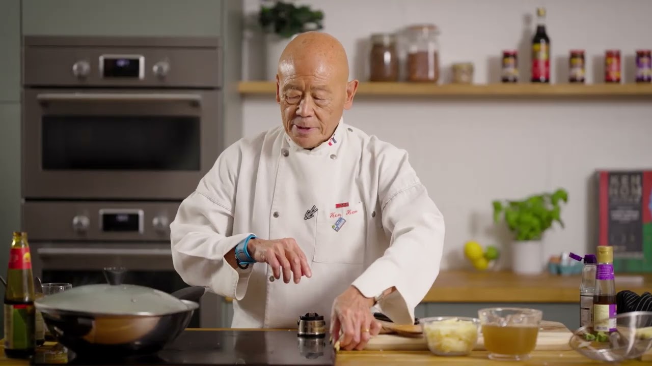 Ken Hom's vegetable stir fry | Ken Hom recipes
