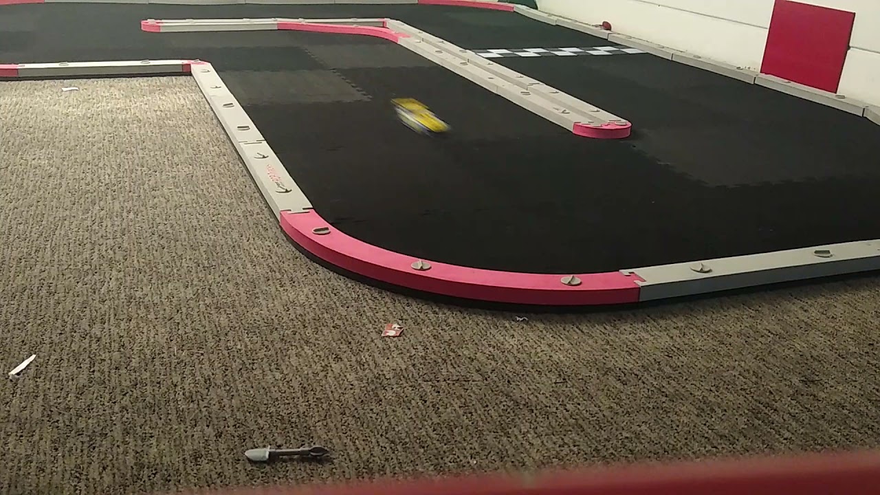 kyosho mini z on basement rcp track