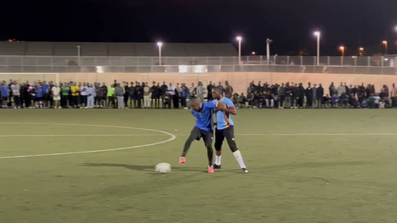 CAN 2025 de football à Aulnay-sous-Bois : Finale Comores vs Congo - 1ere mi-temps