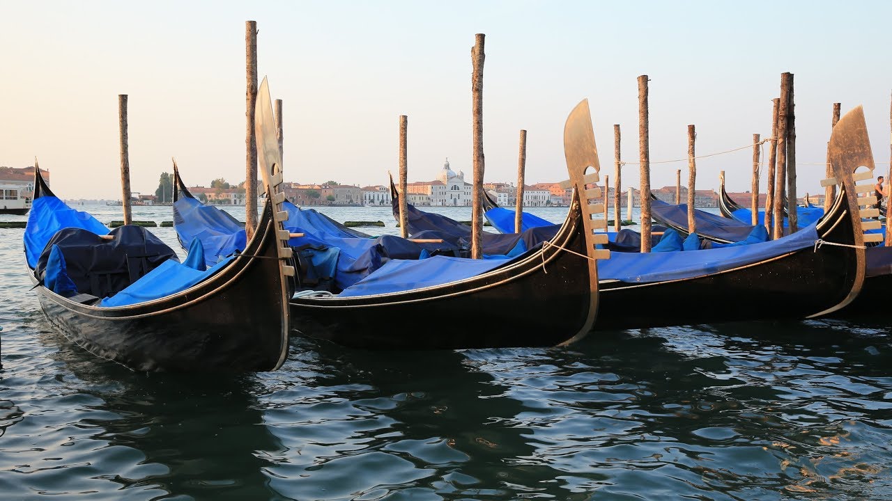 Venezia gondola Венеция  гондолы  каналы  докафильм