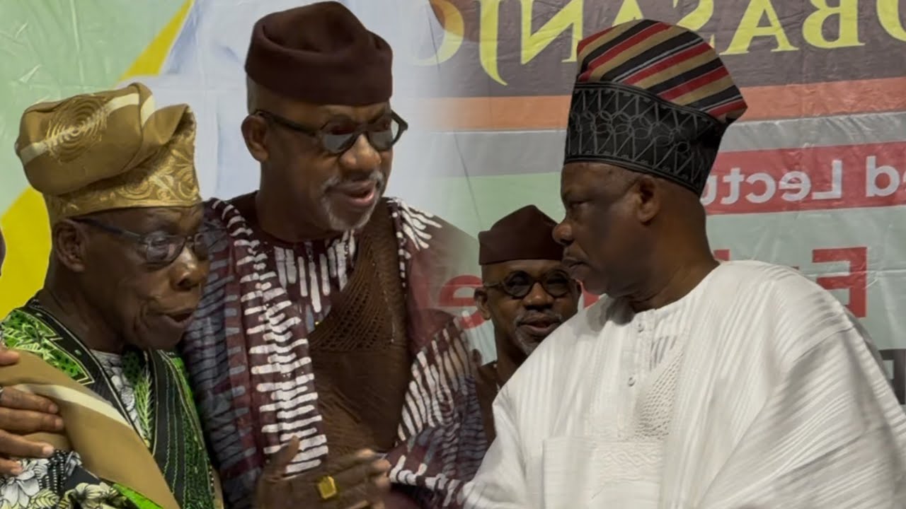 SEE WHAT HAPPENED AS DAPO ABIODUN SNUBS IBIKUNLE AMOSUN MOMENT HE STAND TO GREET @ OBASANJO BIRTHDAY
